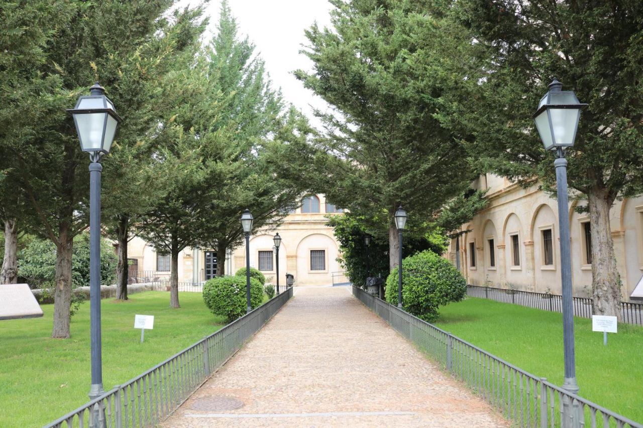 Hotel Monasterio De Tejeda 가라발라 외부 사진